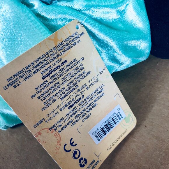 NWT Disney Store Exclusive NYC Minnie Mouse Plush Statue of Liberty 14” - Picture 4 of 7